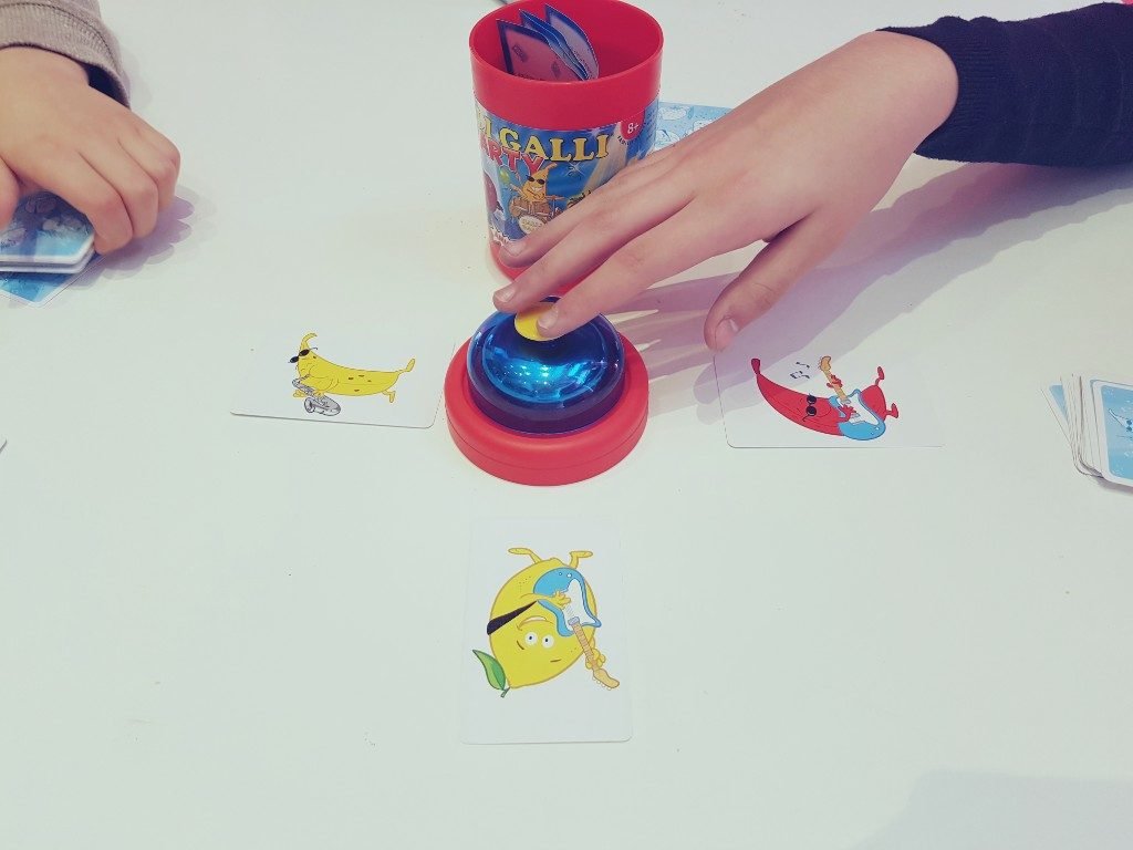 Anzeige:Spielspaß mit Halli Galli Party und Schau mal! Was ist anders ...