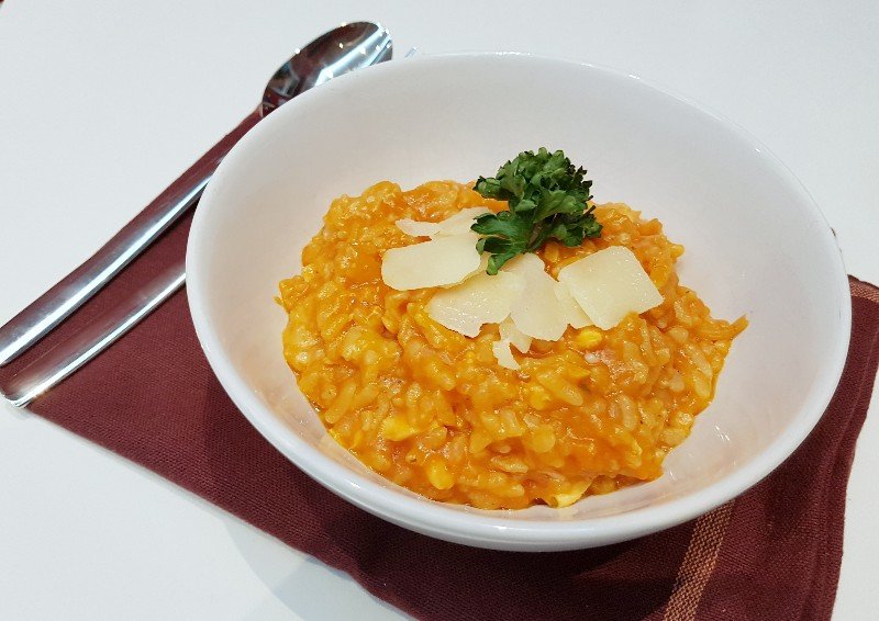 Lachs-Risotto mit Parmesan