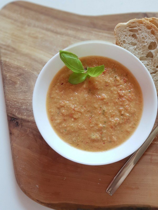 Gazpacho, Einfache Suppe, original spanische Gazpacho, Spanische Suppe, Einfaches Rezept für Suppe, Gazpacho aus dem Thermomix, Sommerrezept Suppe, kalte Suppe, Thermomix Rezept Suppe