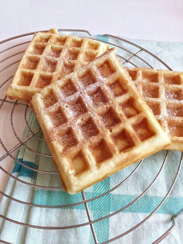 bananen waffeln backen, bananen waffeln buttermilch, bananen waffeln einfach, bananen waffeln mit buttermilch, bananen waffeln mit dinkelmehl, bananenwaffeln kinder, bananenwaffeln rezept, bananenwaffeln thermomix, belgische bananenwaffeln, dinkel bananen waffeln thermomix, reife bananen waffeln, rezept für bananenwaffeln, schnelle bananenwaffeln, waffeln banane buttermilch, waffeln banane kinder, waffeln bananen teig, waffeln mit banane thermomix, waffeln mit banane und ei, Waffeln mit Bananen, waffeln mit bananen rezept, waffeln mit bananenteig, waffeln reife bananen