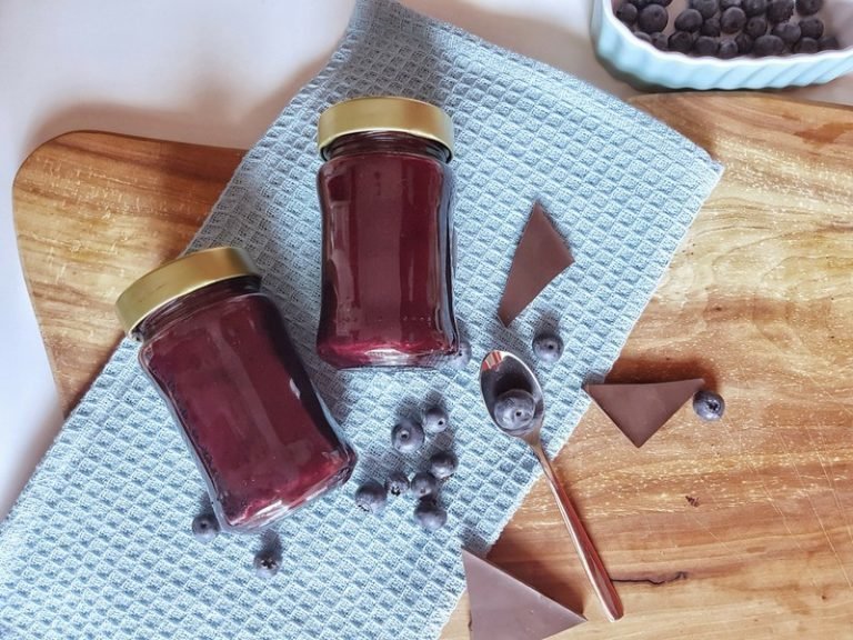 Einfache Heidelbeermarmelade mit Schokolade - SIMPLYLOVELYCHAOS