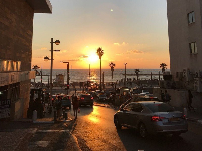 Ans Tote Meer mit Kindern fahren, Ausflugstipps mit Kinder in Israel, Ausflugstipps mit Kinder in Tel Aviv, Besuch Old Jaffa, Hotel oder Apartment in Tel Aviv, Old Jaffa, Old Jaffa mit Kindern, Old Jaffa mit Kinderwagen, Old Jaffa mit Kleinkind, Restaurants in Tel Aviv, Restaurants in Tel Aviv mit Kindern, Shopping in Tel Aviv, Shuck in Tel Aviv, Shuk Carmel, Strand in Tel Aviv, Tel Aviv mit Kindern, Tel Aviv Strände, Tipps fürs Tote Meer, Totes Meer mit Kindern, Was muss ich beachten in Tel Aviv?