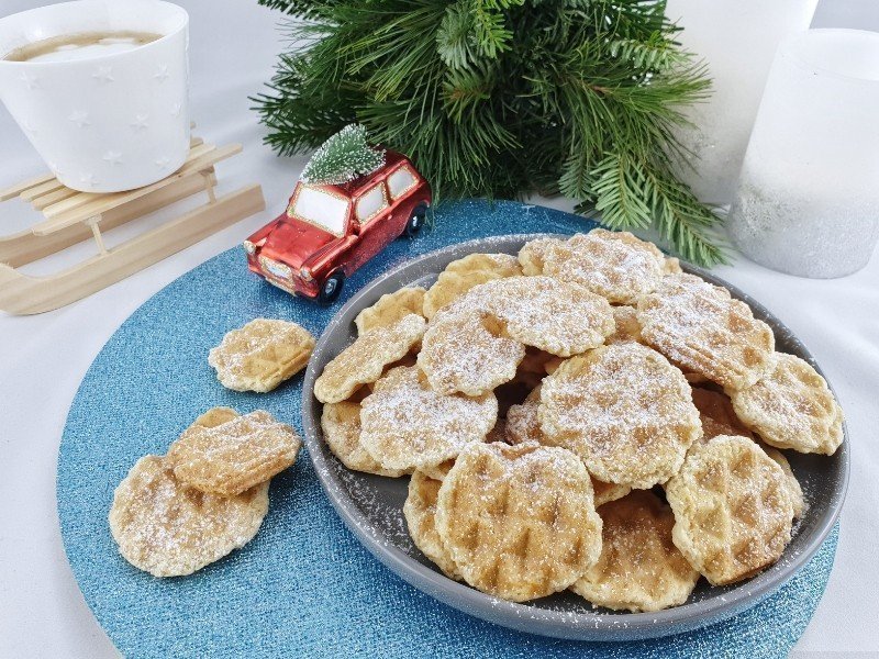 Plätzchen zum Verschenken, Plätzchen thermomix, kekse thermomix, kekse kinder thermomix, waffelkekse, waffelplätzchen, waffelplätzchen backen, waffelplätzchen backen einfach, waffelplätzchen backen waffeleisen, waffelplätzchen einfach und schnell, waffelplätzchen für kinder backen, waffelplätzchen grundrezept, waffelplätzchen haltbarkeit, waffelplätzchen im thermomix, waffelplätzchen im tm5, waffelplätzchen inhaltsstoffe, waffelplätzchen knusprig, waffelplätzchen lagern, waffelplätzchen lecker, waffelplätzchen leicht, waffelplätzchen rezept, waffelplätzchen rezept einfach, waffelplätzchen selber backen, waffelplätzchen selber machen, waffelplätzchen selbst gemacht, waffelplätzchen thermomix, waffelplätzchen zimt, kekse aus dem thermomix, kekse aus thermomix, kekse backen mit dem thermomix, kekse backen thermomix, kekse für thermomix, kekse im thermomix, kekse kinder thermomix, plätzchen thermomix, Kekse Thermomix, kekse thermomix einfach, kekse thermomix rezept, kekse thermomix tm5, plätzchen backen thermomix, plätzchen für thermomix, plätzchen im thermomix, plätzchen im thermomix tm5, plätzchen thermomix kinder, schnelle haferkekse thermomix, schnelle kekse im thermomix, thermomix kekse schnell, thermomix plätzchen blog, thermomix plätzchen für kinder, thermomix plätzchen, waffelplätzchen