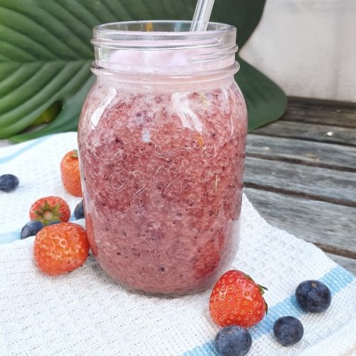 Energie-Kick Beeren Smoothie - SIMPLYLOVELYCHAOS