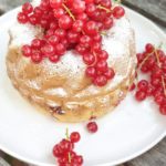 johannisbeer gugelhupf, gugelhupf mit johannisbeeren, gugelhupf mit johannisbeeren backen, johannisbeer gugelhupf rezept, johannisbeer gugelhupf thermomix,