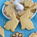 keksausstecher ostern, kekse ostern ausstechen, kekse ostern backen, kekse ostern rezepte, kekse ostern thermomix, mürbeteigkekse ostern, osterhasen kekse backen, osterhasen thermomix, osterhasenkekse backen, ostern plätzchen aus mürbeteig, osternest kekse, plätzchen backen ostern, plätzchen rezept thermomix, Plätzchen thermomix